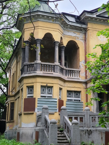 La maison aux fraises du banquier Ivanov