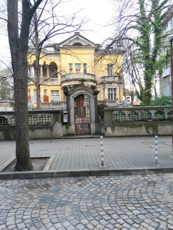 The house with the strawberries of banker Ivanov