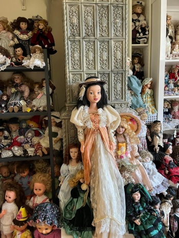 Арт-къща с музей „Куклите“