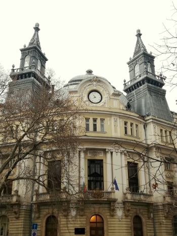 L’horloge à deux tours